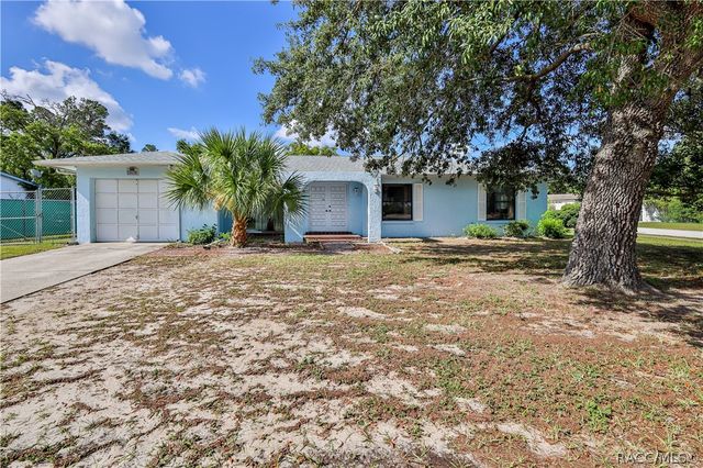 10170 Northcliffe Boulevard, Spring Hill, FL 34608