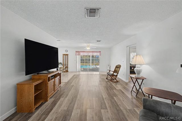 10170 Northcliffe Boulevard, Spring Hill, FL 34608