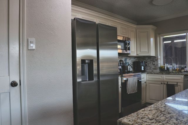 2400 Raintree Drive, Plano, TX 75074