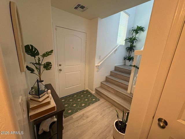 7726 W PIPESTONE Place, Phoenix, AZ 85035