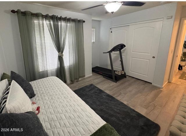 7726 W PIPESTONE Place, Phoenix, AZ 85035