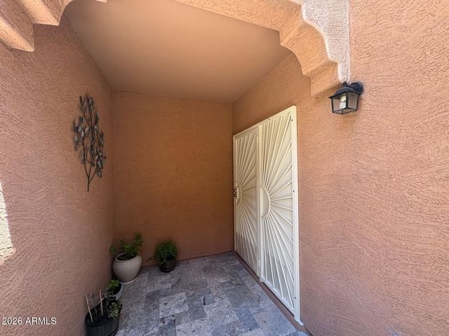 7726 W PIPESTONE Place, Phoenix, AZ 85035