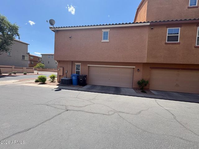 7726 W PIPESTONE Place, Phoenix, AZ 85035