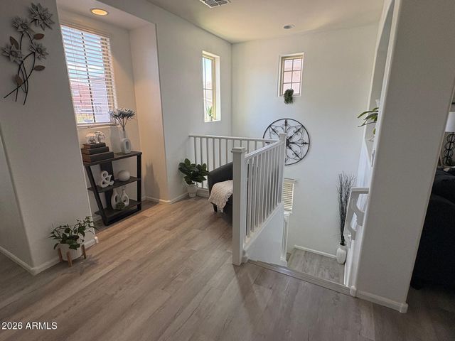 7726 W PIPESTONE Place, Phoenix, AZ 85035