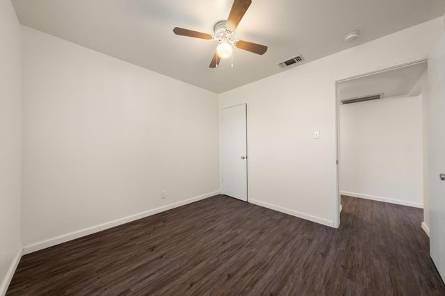 5667 Rio Verde Way, North Highlands, CA 95660