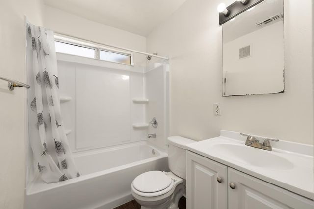 5667 Rio Verde Way, North Highlands, CA 95660