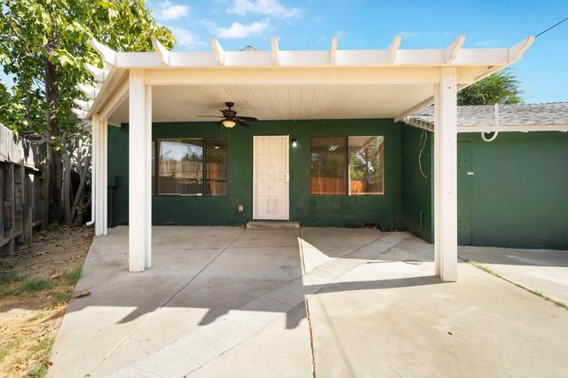 5667 Rio Verde Way, North Highlands, CA 95660