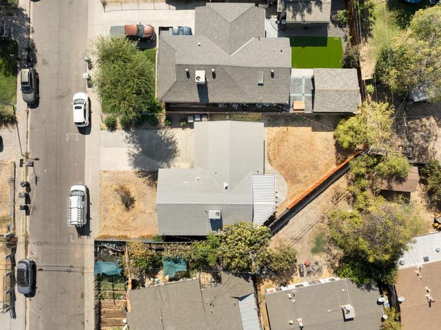 5667 Rio Verde Way, North Highlands, CA 95660