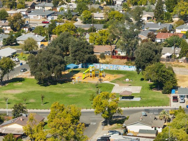 5667 Rio Verde Way, North Highlands, CA 95660