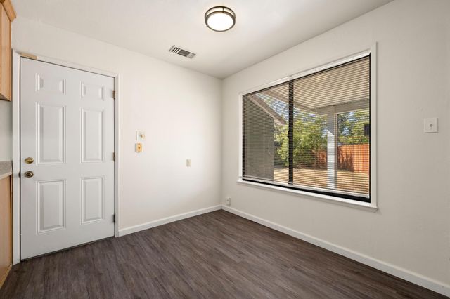 5667 Rio Verde Way, North Highlands, CA 95660