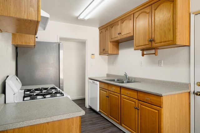 5667 Rio Verde Way, North Highlands, CA 95660