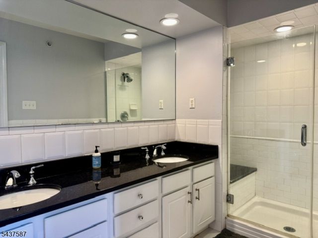 105 Roseland Ave 304, Caldwell Boro Twp., NJ 07006