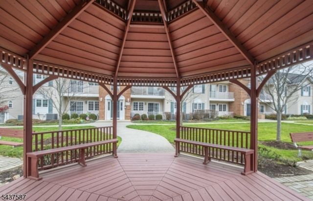105 Roseland Ave 304, Caldwell Boro Twp., NJ 07006