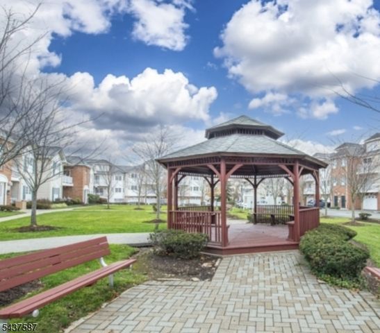 105 Roseland Ave 304, Caldwell Boro Twp., NJ 07006
