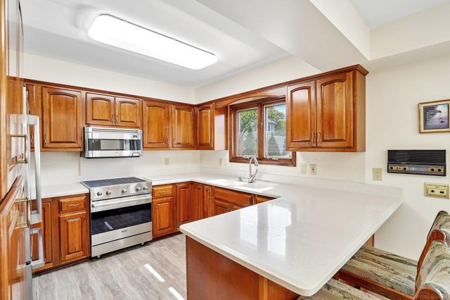 13844 Diversion Drive, Sterling Heights, MI 48313