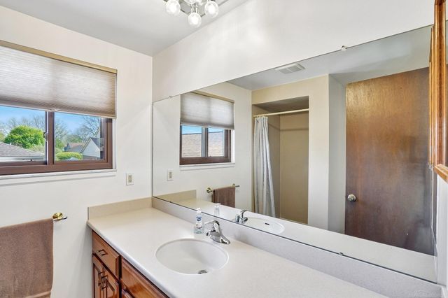 13844 Diversion Drive, Sterling Heights, MI 48313