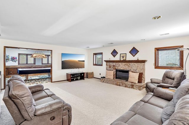 13844 Diversion Drive, Sterling Heights, MI 48313