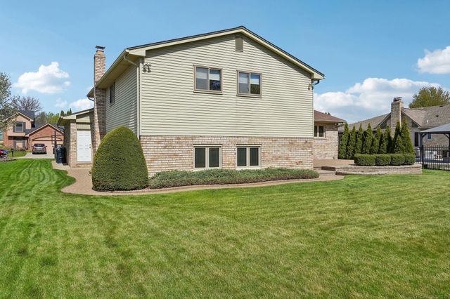 13844 Diversion Drive, Sterling Heights, MI 48313