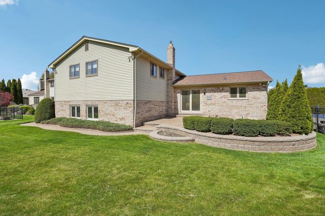 13844 Diversion Drive, Sterling Heights, MI 48313