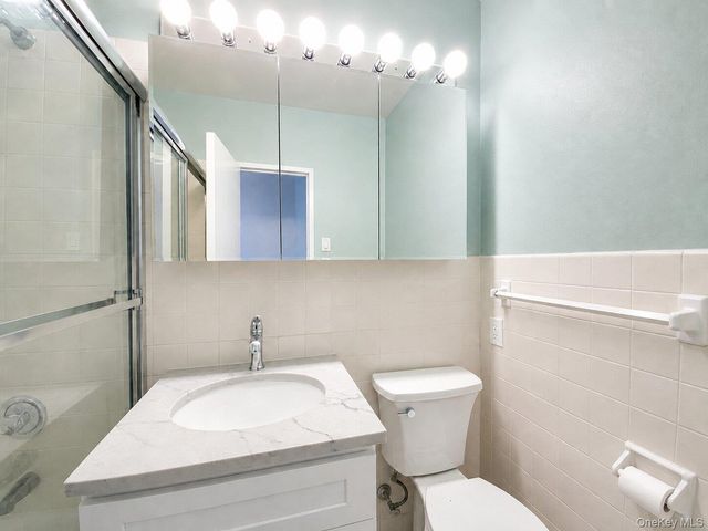 26910 Grand Central 17C, Floral Park, NY 11005