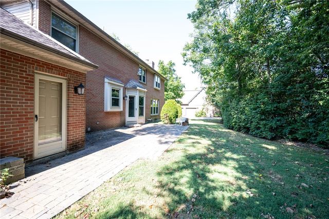 8363 Squirrel Hollow Ridge, West Chester Twp, OH 45069