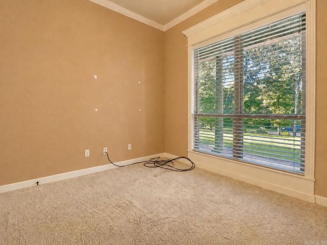 8423 Wolf Creek Ct, North Little Rock, AR 72120