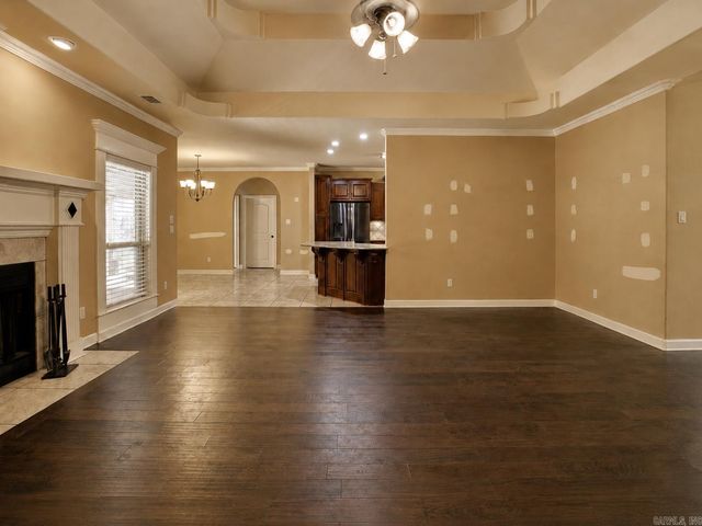 8423 Wolf Creek Ct, North Little Rock, AR 72120