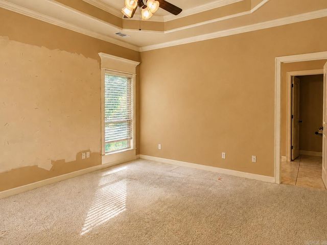 8423 Wolf Creek Ct, North Little Rock, AR 72120