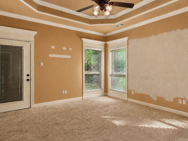 8423 Wolf Creek Ct, North Little Rock, AR 72120