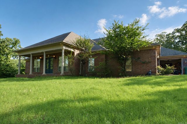 8423 Wolf Creek Ct, North Little Rock, AR 72120