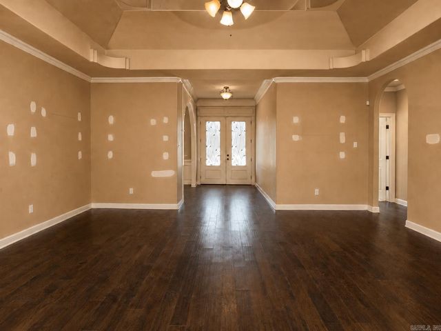 8423 Wolf Creek Ct, North Little Rock, AR 72120