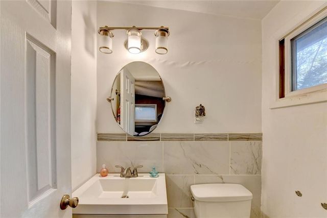 3458 Chestnut Drive, Atlanta, GA 30340