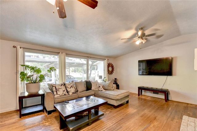 3458 Chestnut Drive, Atlanta, GA 30340