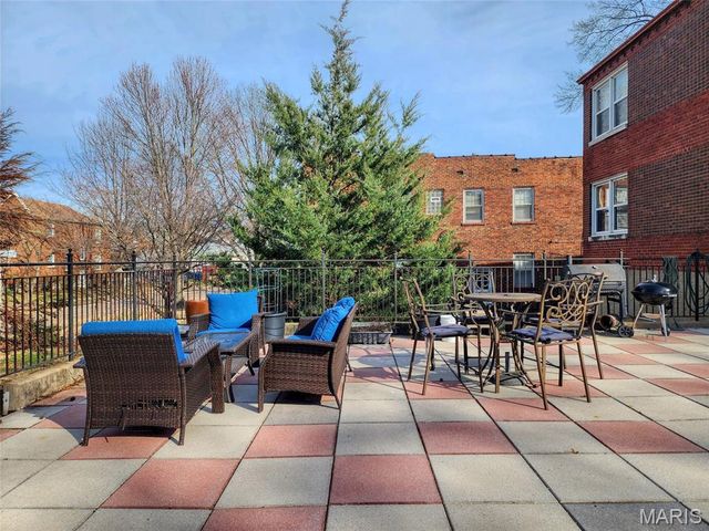 7752 Wise Avenue 1, Richmond Heights, MO 63117