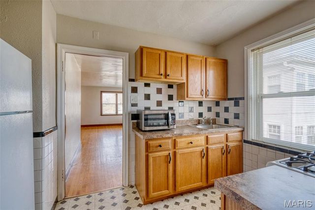 7752 Wise Avenue 1, Richmond Heights, MO 63117