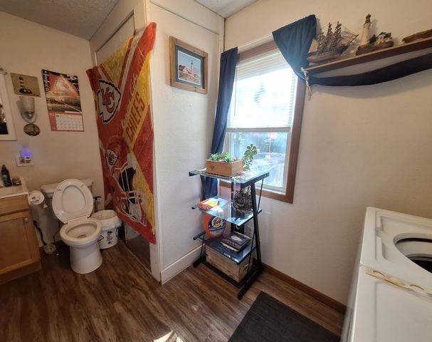 1808 W Walnut Street, Springfield, MO 65806