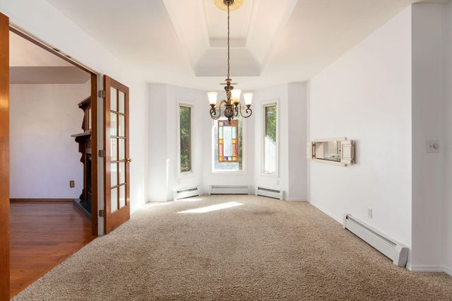 2482 East Wildwood Road, Springfield, MO 65804