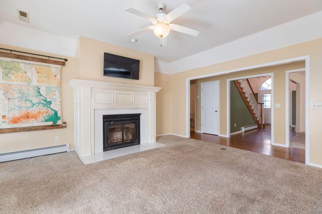 2482 East Wildwood Road, Springfield, MO 65804