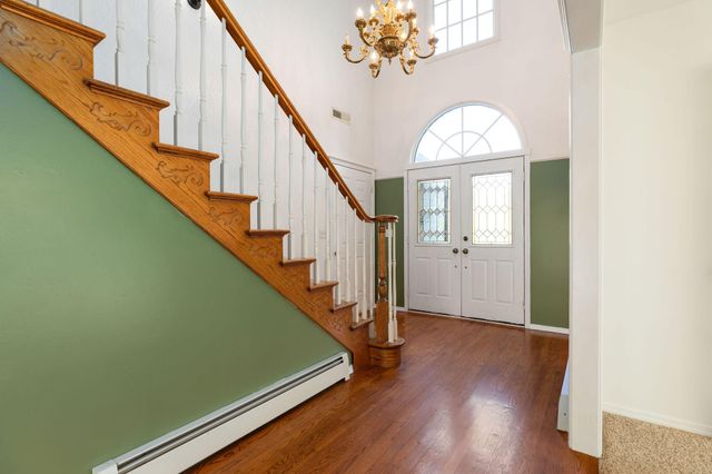 2482 East Wildwood Road, Springfield, MO 65804