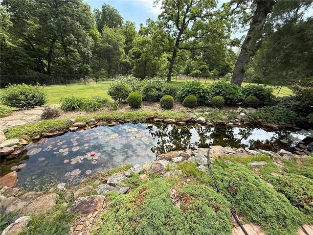 10822 Millstead Lane, Bentonville, AR 72712