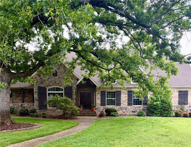 10822 Millstead Lane, Bentonville, AR 72712
