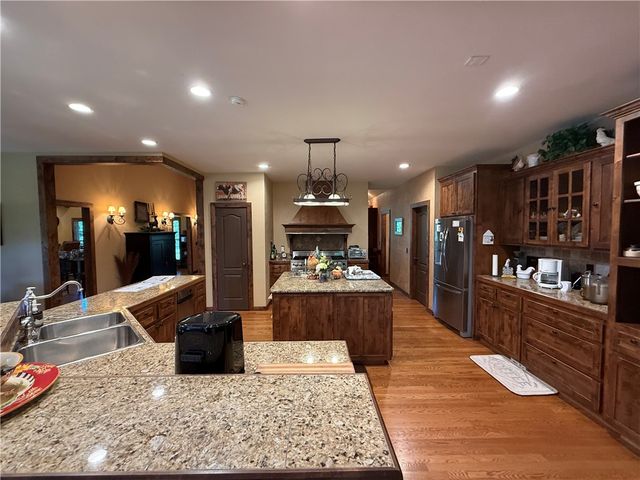 10822 Millstead Lane, Bentonville, AR 72712