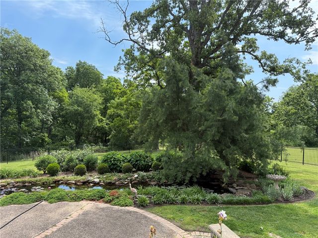 10822 Millstead Lane, Bentonville, AR 72712