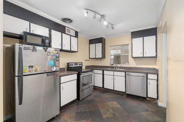 1414 NE 13TH STREET, Gainesville, FL 32601