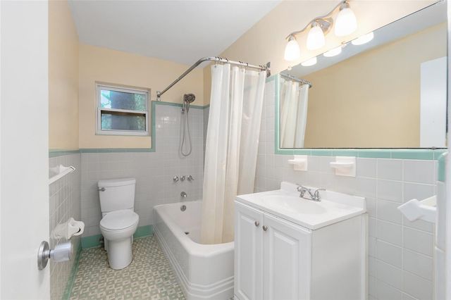 1414 NE 13TH STREET, Gainesville, FL 32601