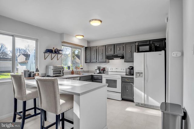 13 LILAC DRIVE, Mechanicsburg, PA 17050