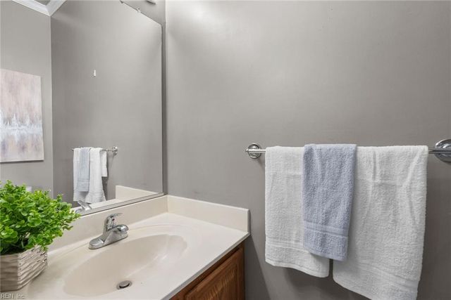 109 Bishops CT, Chesapeake, VA 23323