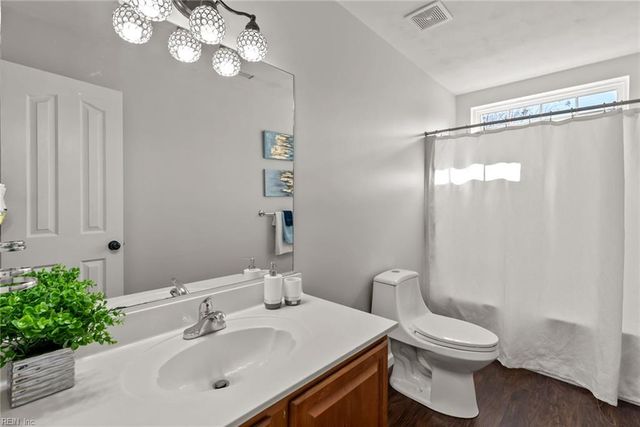 109 Bishops CT, Chesapeake, VA 23323