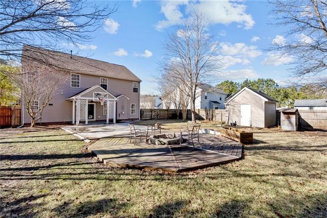 109 Bishops CT, Chesapeake, VA 23323