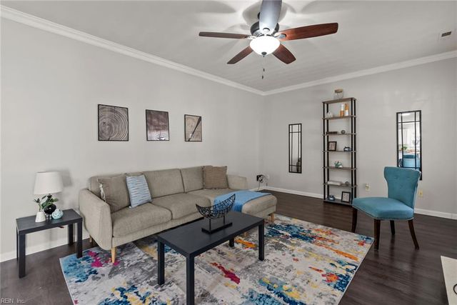 109 Bishops CT, Chesapeake, VA 23323